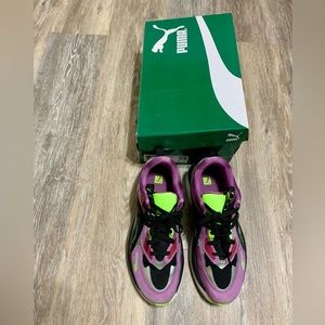 Women’s PUMA RS-Curve "Midnight Glow"  Shoes. Size 9.5
